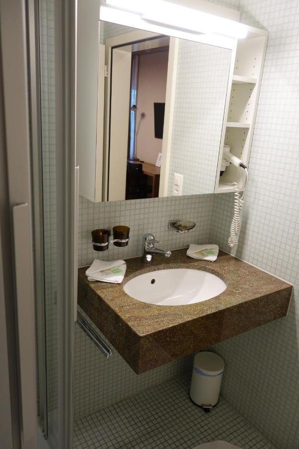 Baren Hotel
