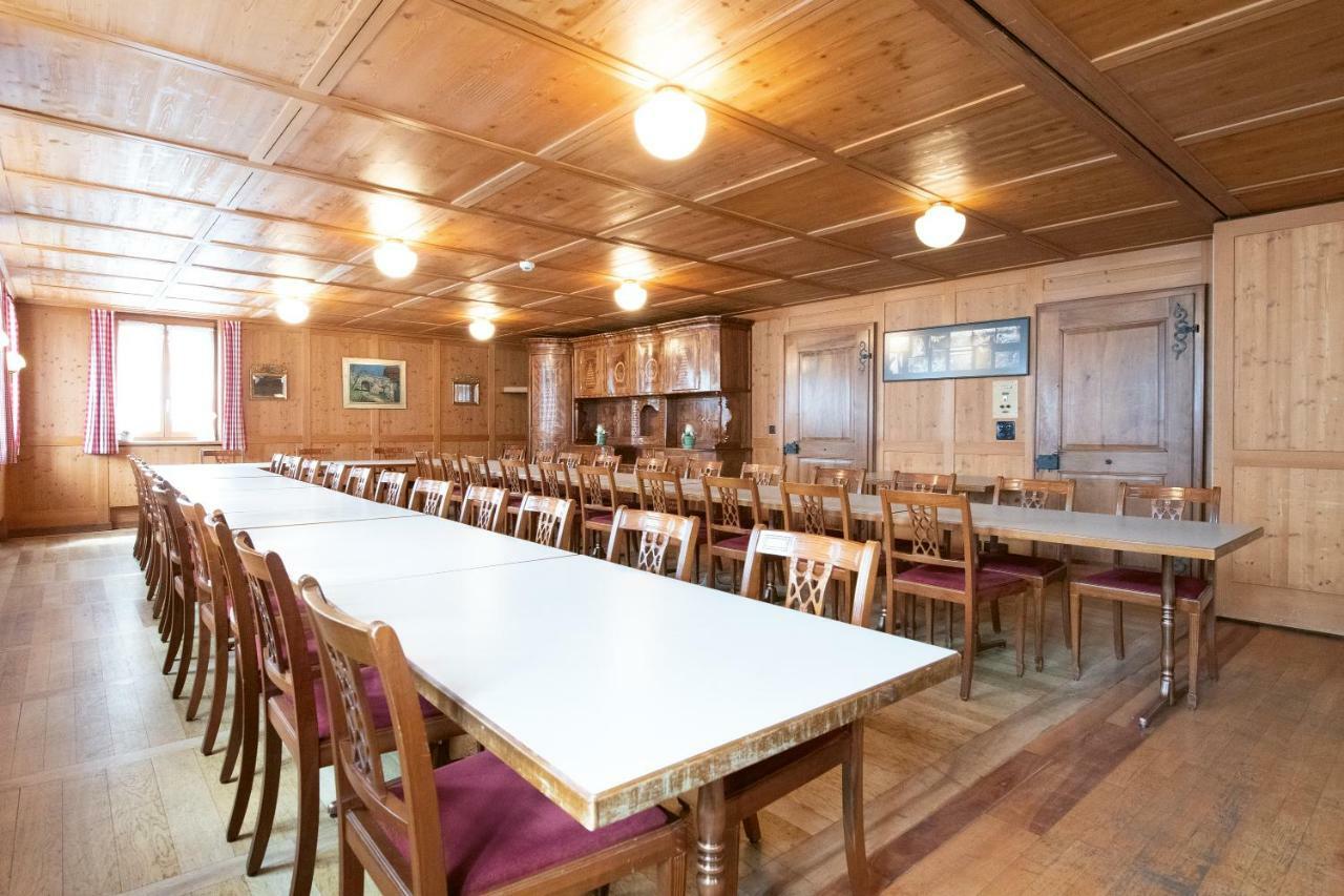 Baren Hotel